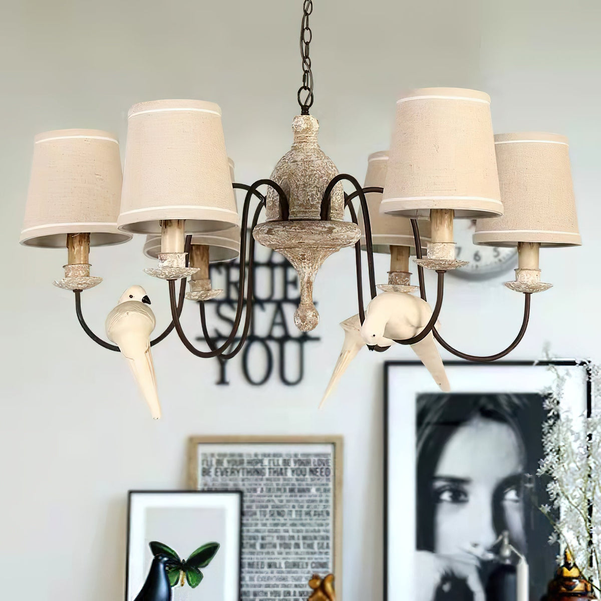 savor-chandelier