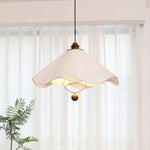 scallop-edge-pendant-light