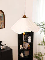 scallop-edge-pendant-light