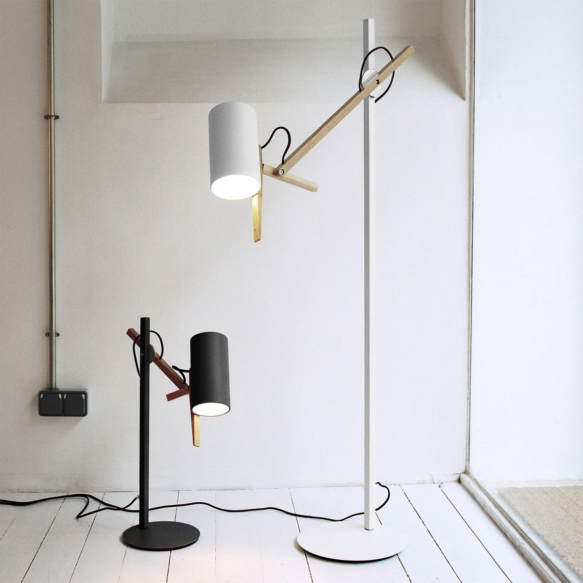 scantling-floor-lamp