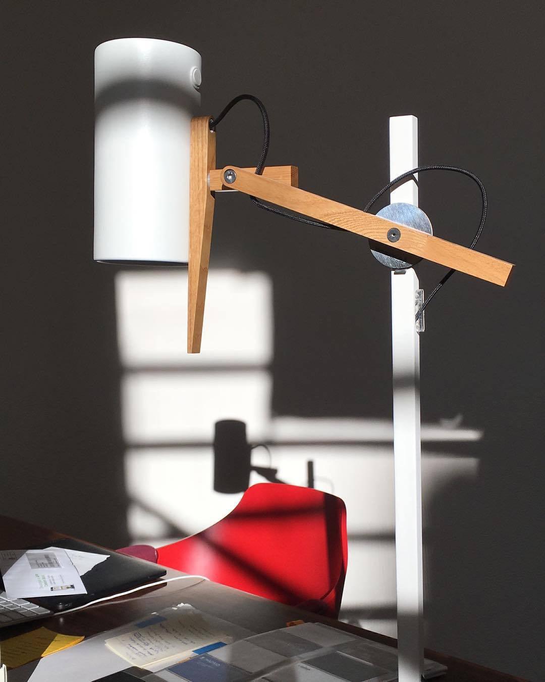 scantling-table-lamp