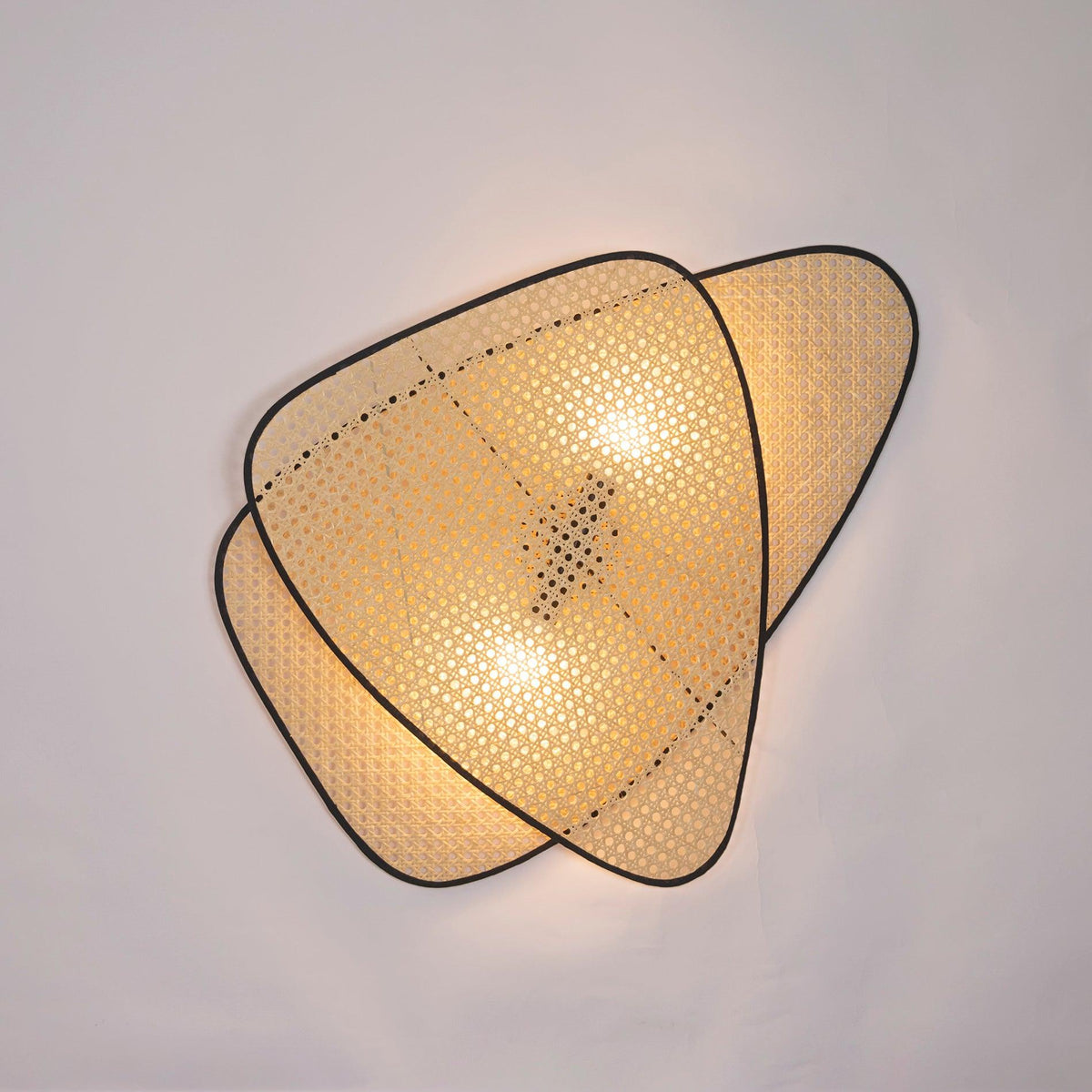 Screen Cannage Wall Light