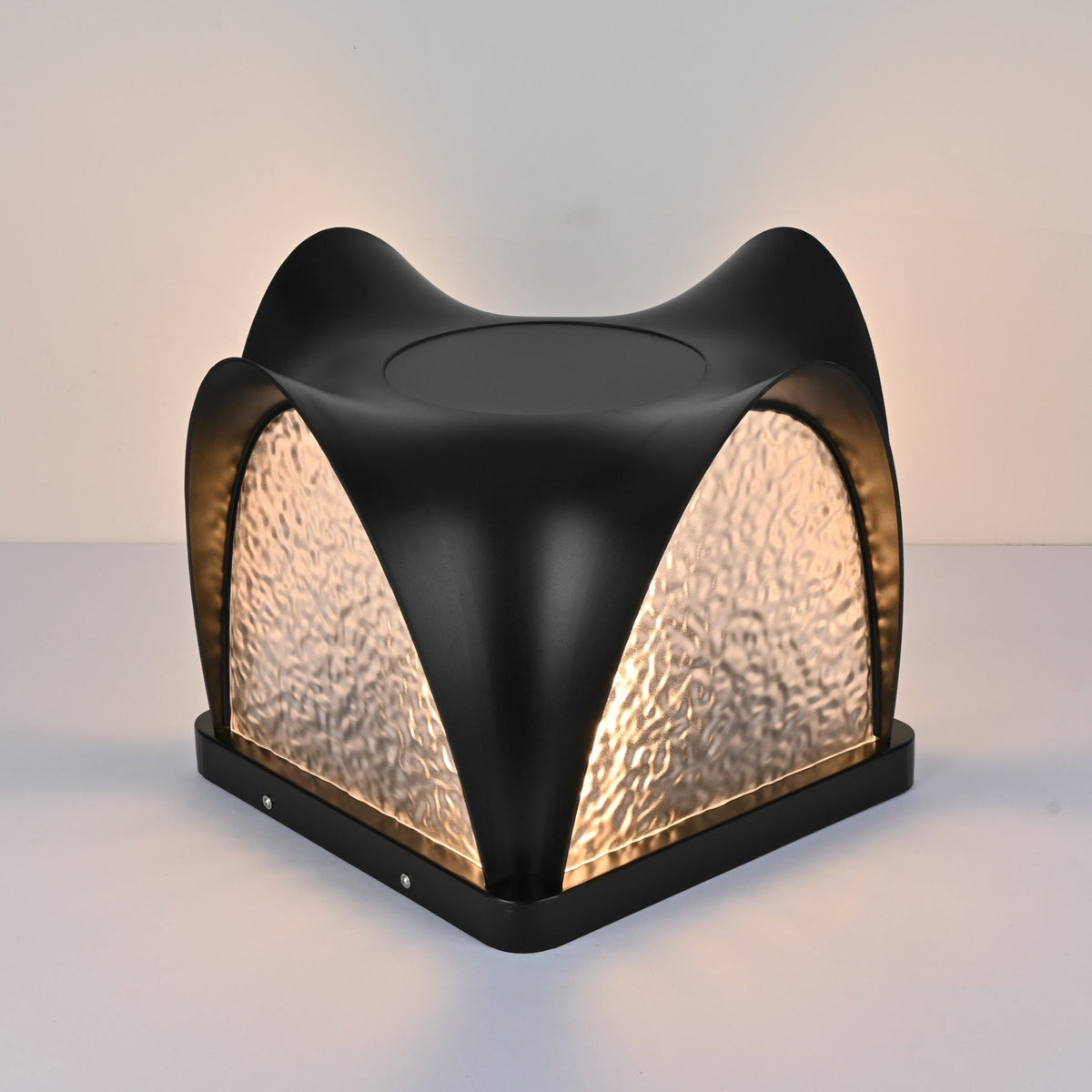 Sculptform Outdoor Table Lamp – Architectural LED Garden Light