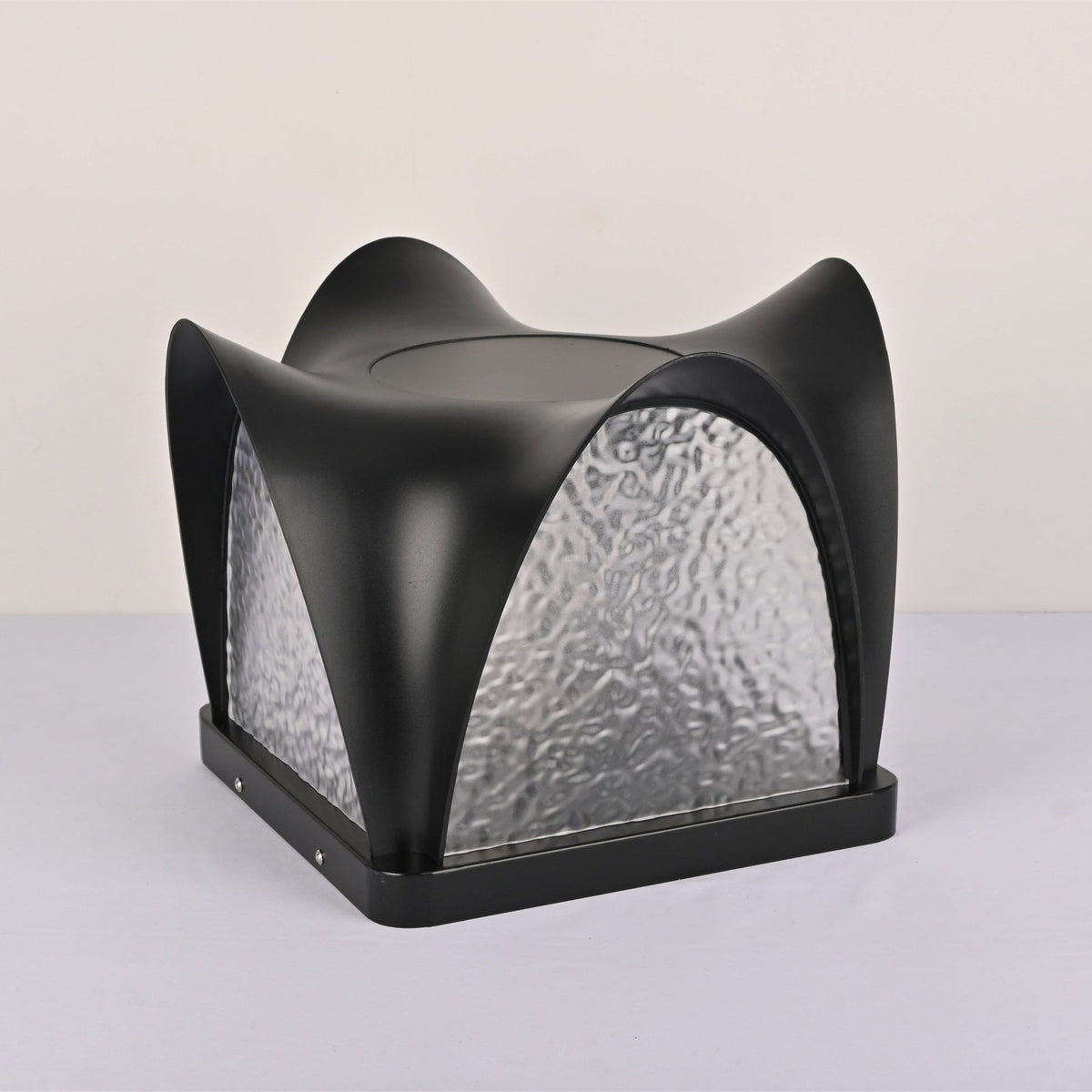 Sculptform Outdoor Table Lamp – Architectural LED Garden Light