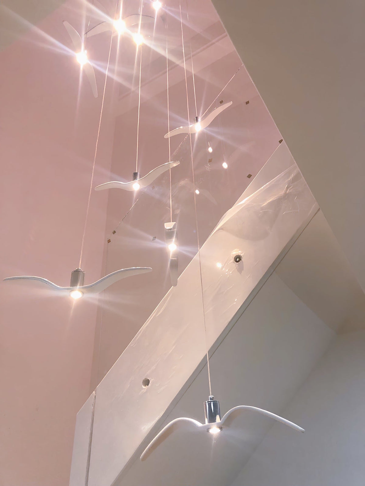 Aviara LED Pendant Light – Modern Aluminum Bird-Inspired Ceiling Lamp