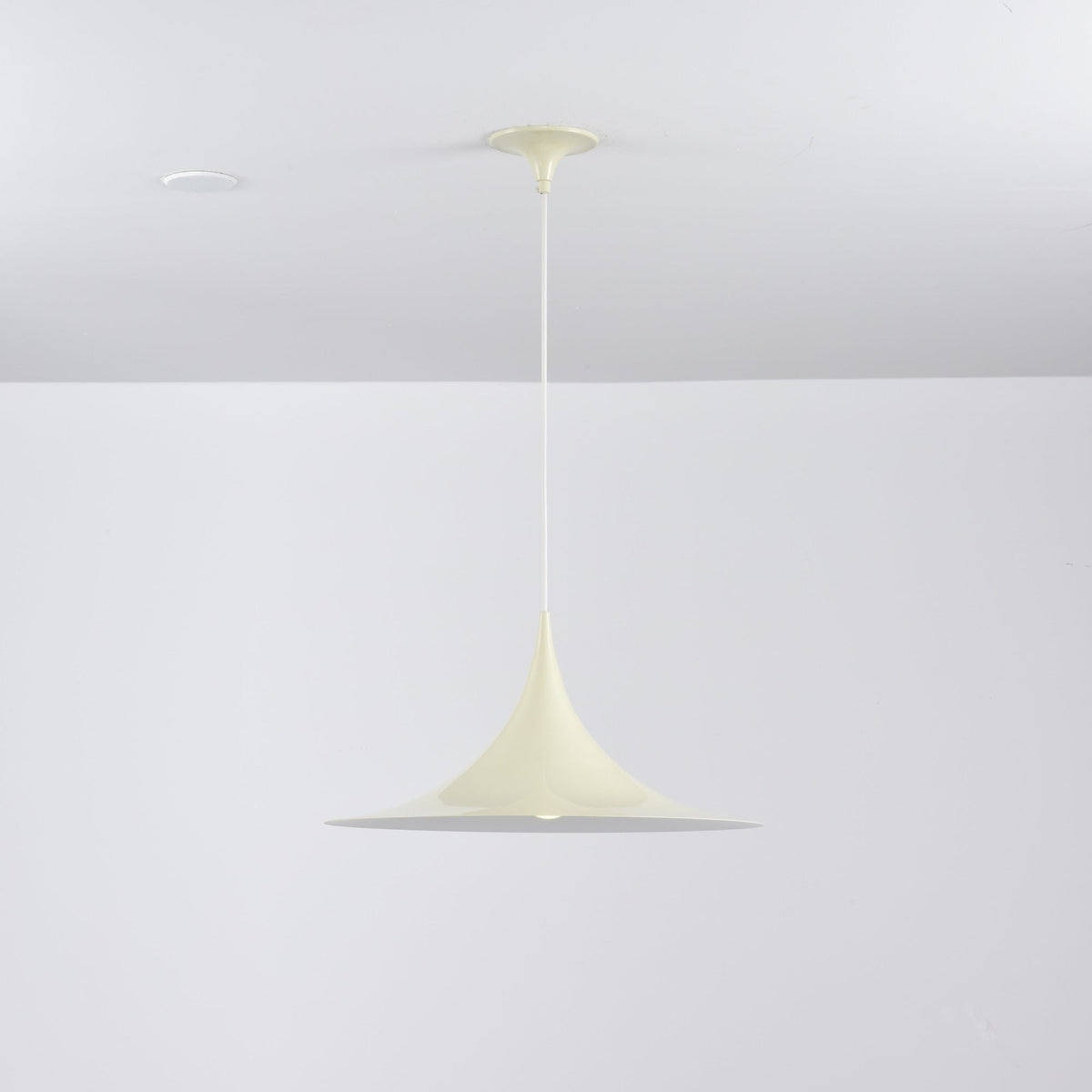Semi Arch Pendant Light – Designer Aluminum Swag Lamp for Dining & Living Spaces