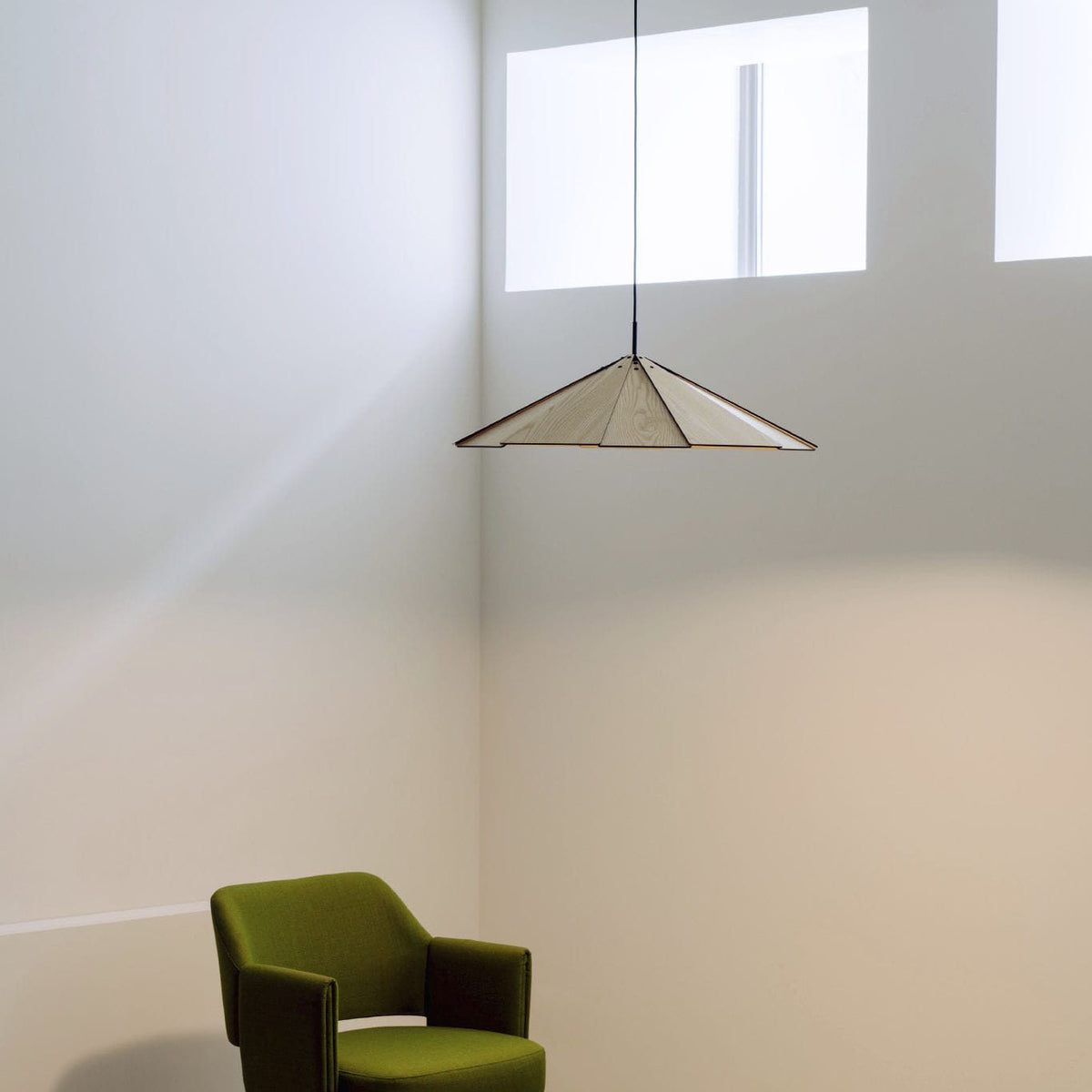 Sepal Pendant Lamp