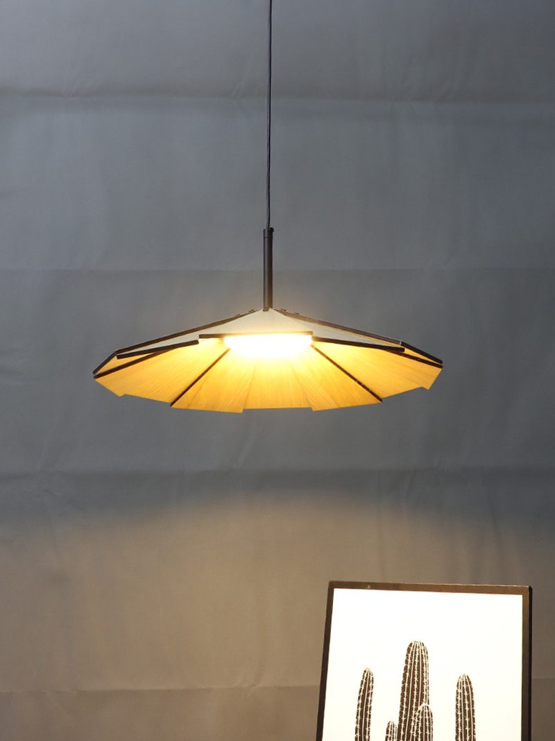 Sepal Pendant Lamp