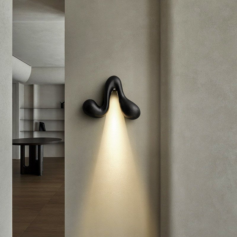 Sera Flow Wood Wall Light – Sculptural LED Sconce for Modern Interiors