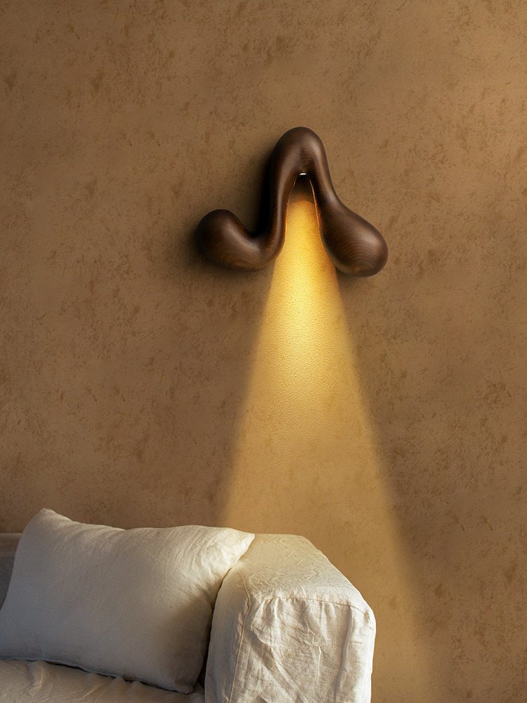 Sera Flow Wood Wall Light – Sculptural LED Sconce for Modern Interiors