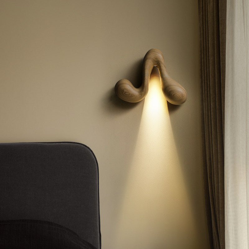 Sera Flow Wood Wall Light – Sculptural LED Sconce for Modern Interiors
