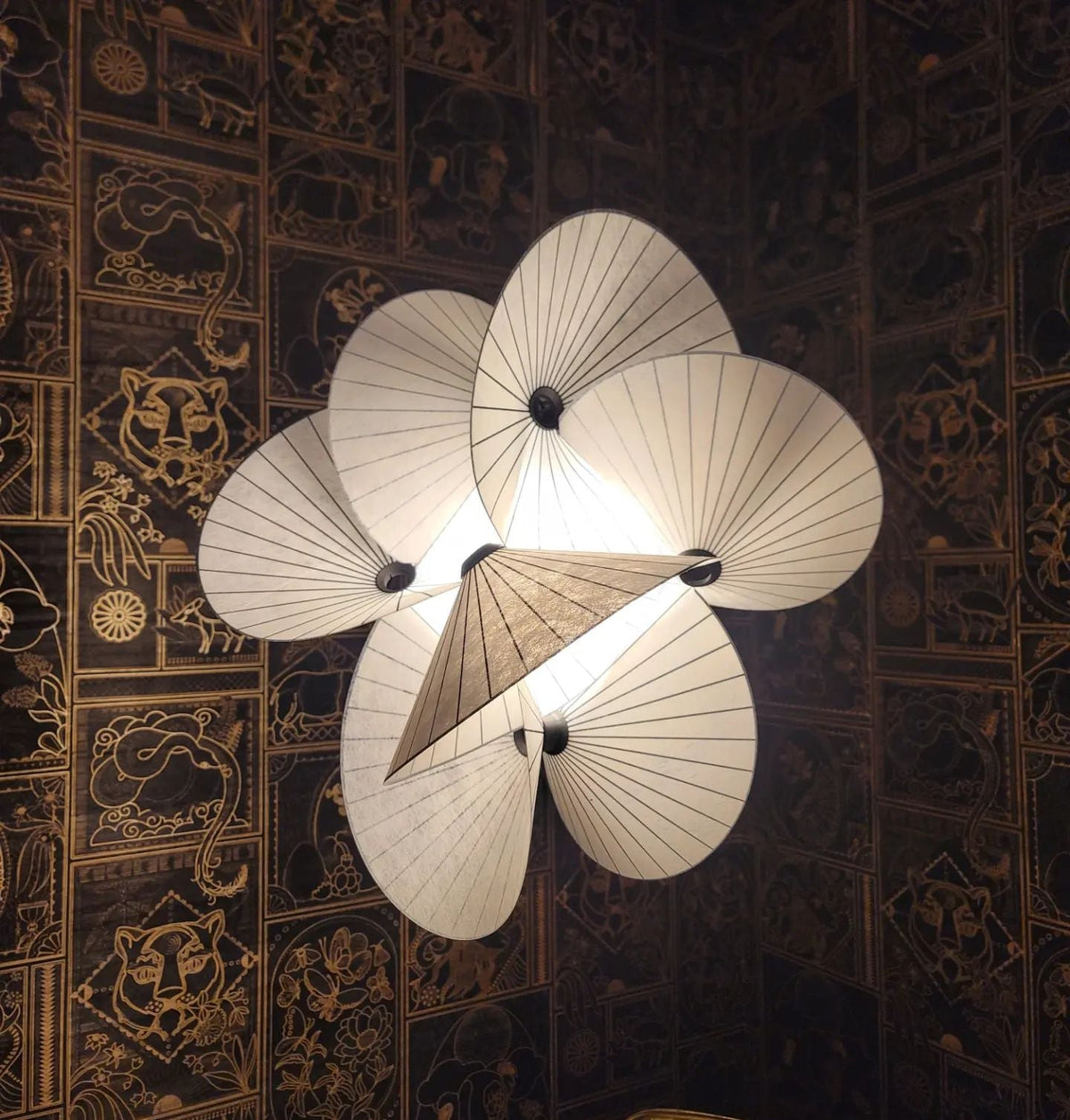 serpentine-pendant-light