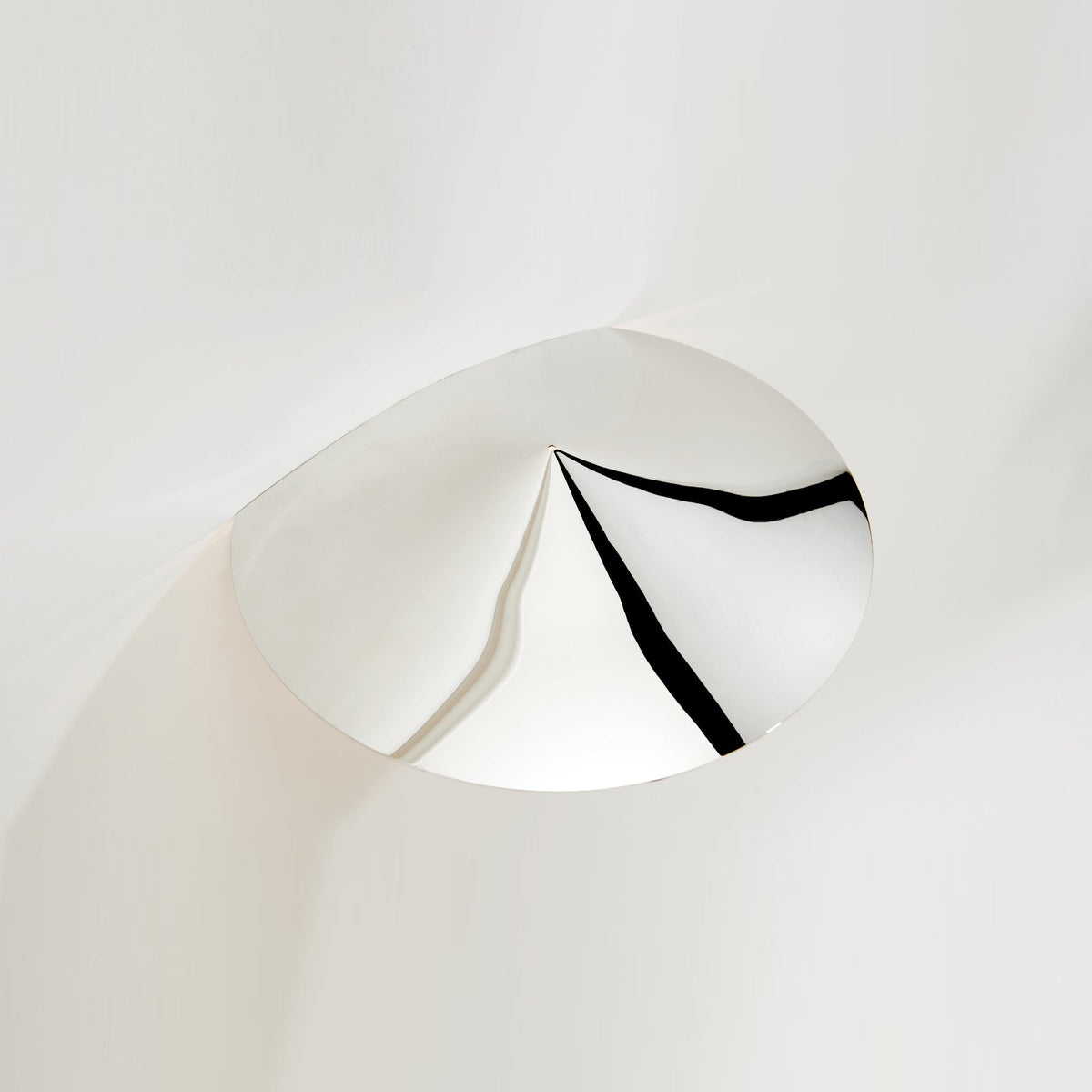 shade-sconce