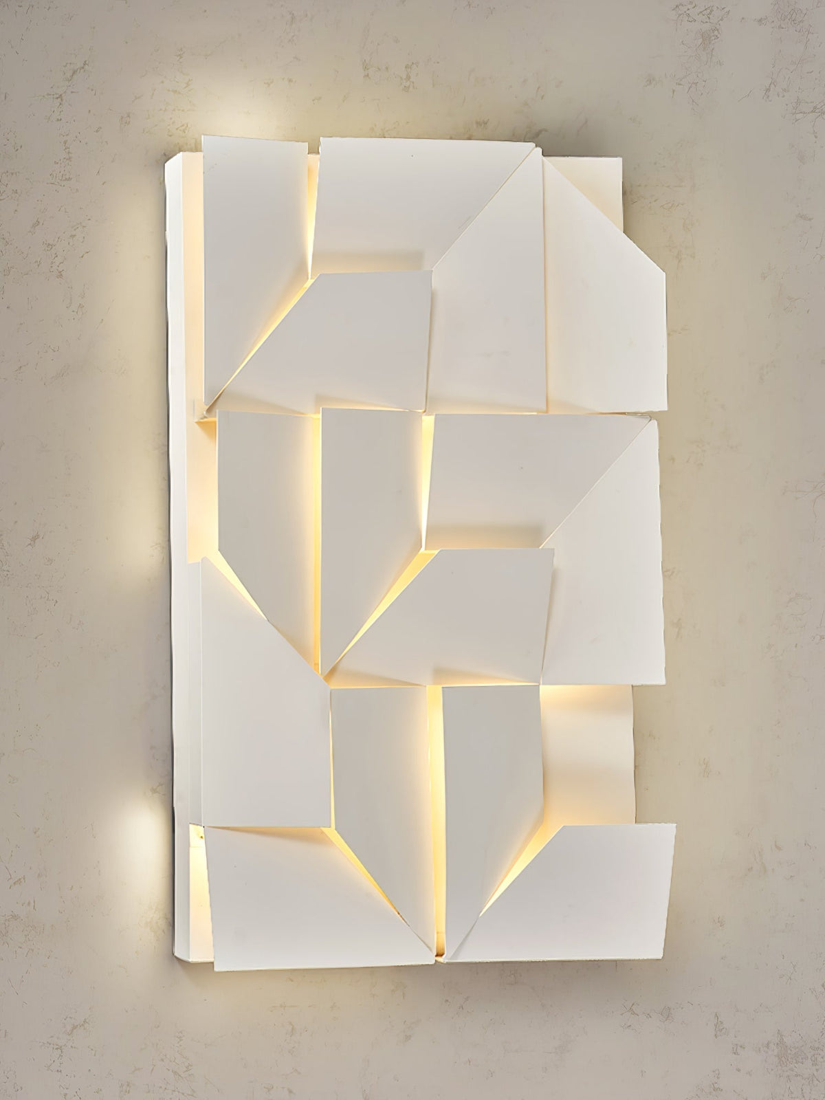 Shadows Charging Grand Sconce