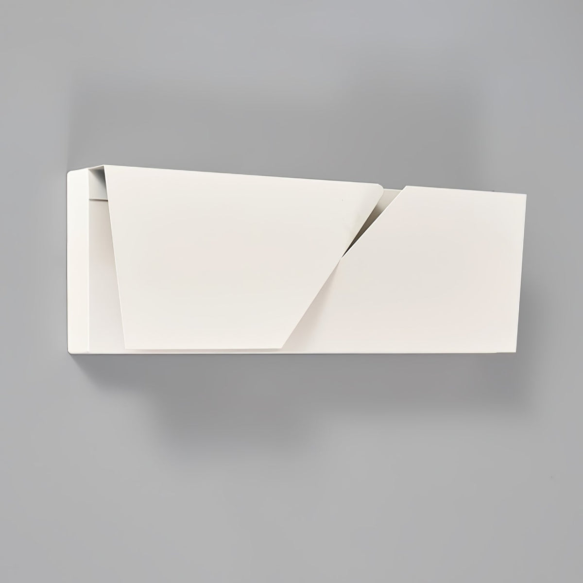 Shadows Charging Grand Sconce