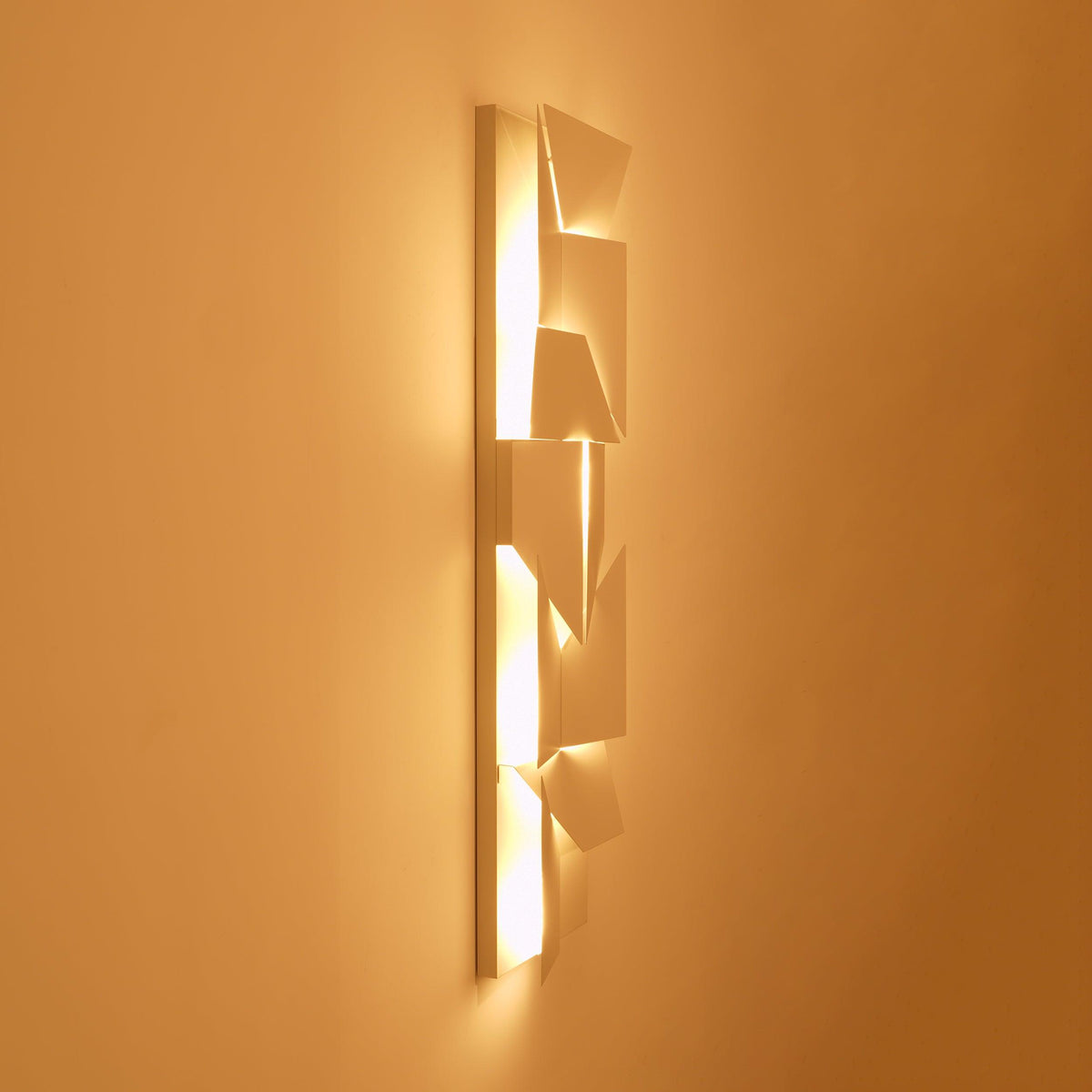 Shadows Charging Grand Sconce