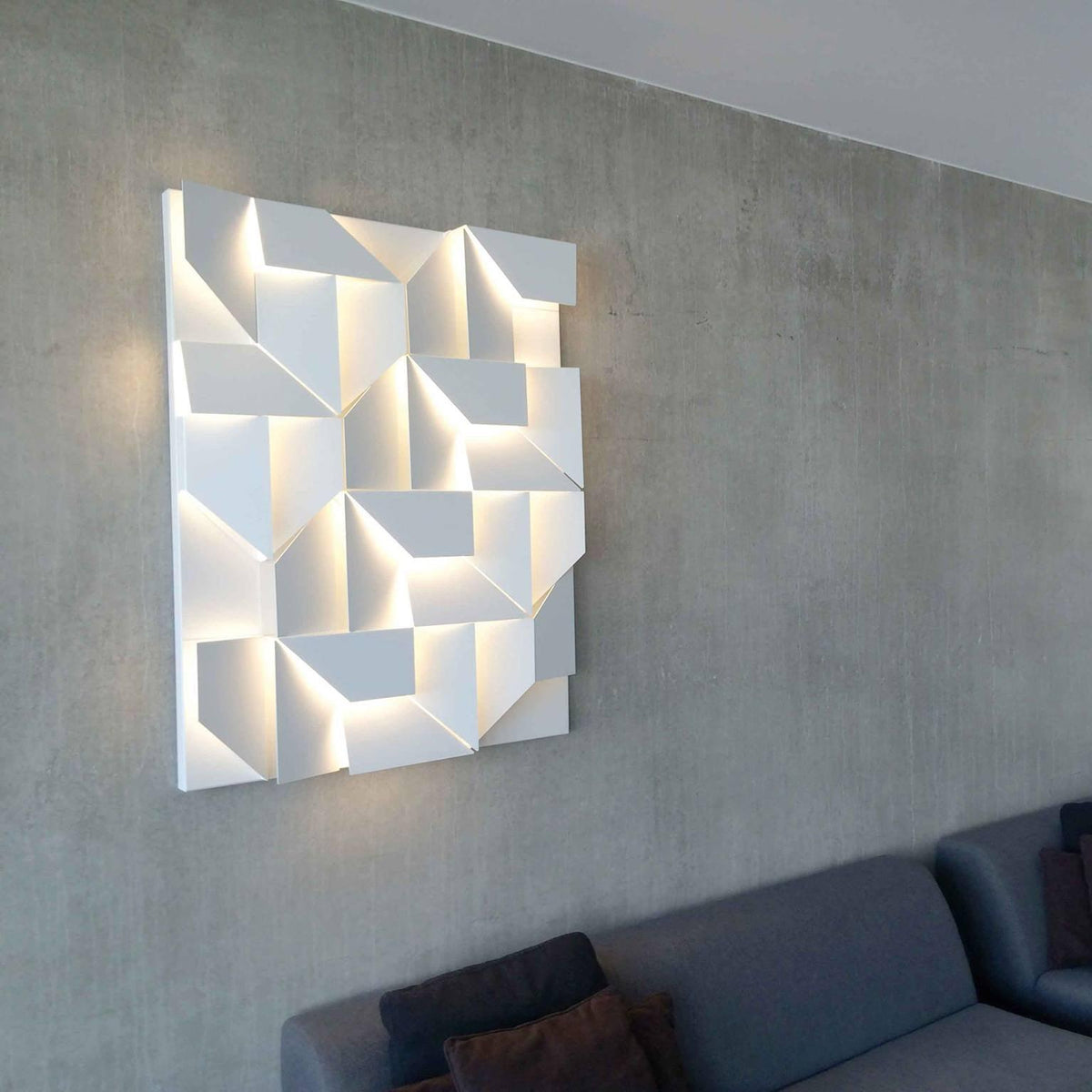 Shadows Charging Grand Sconce