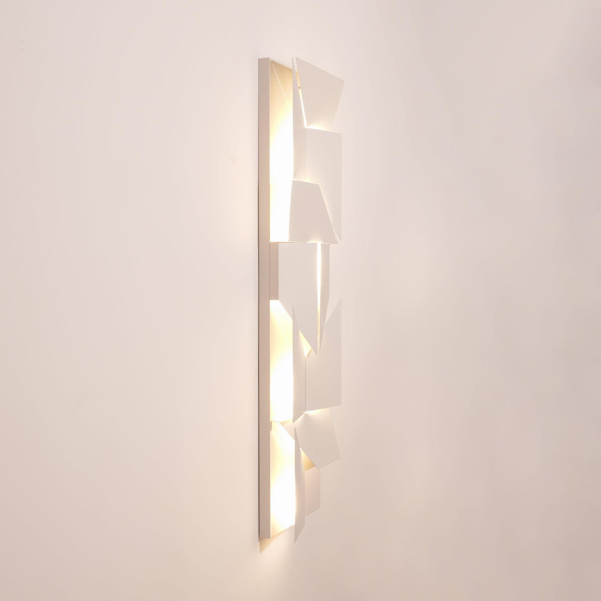Shadows Grand Plug In Sconce