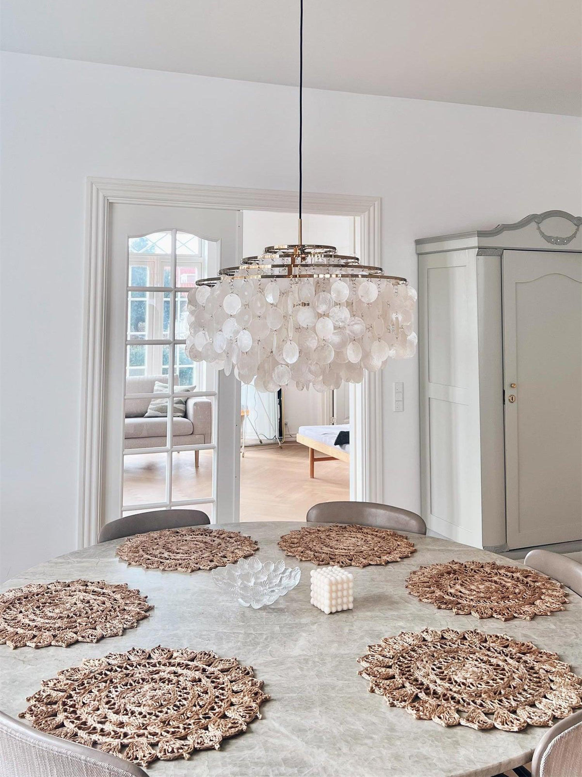 shell-chandelier