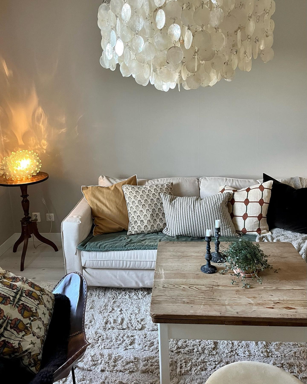 shell-chandelier