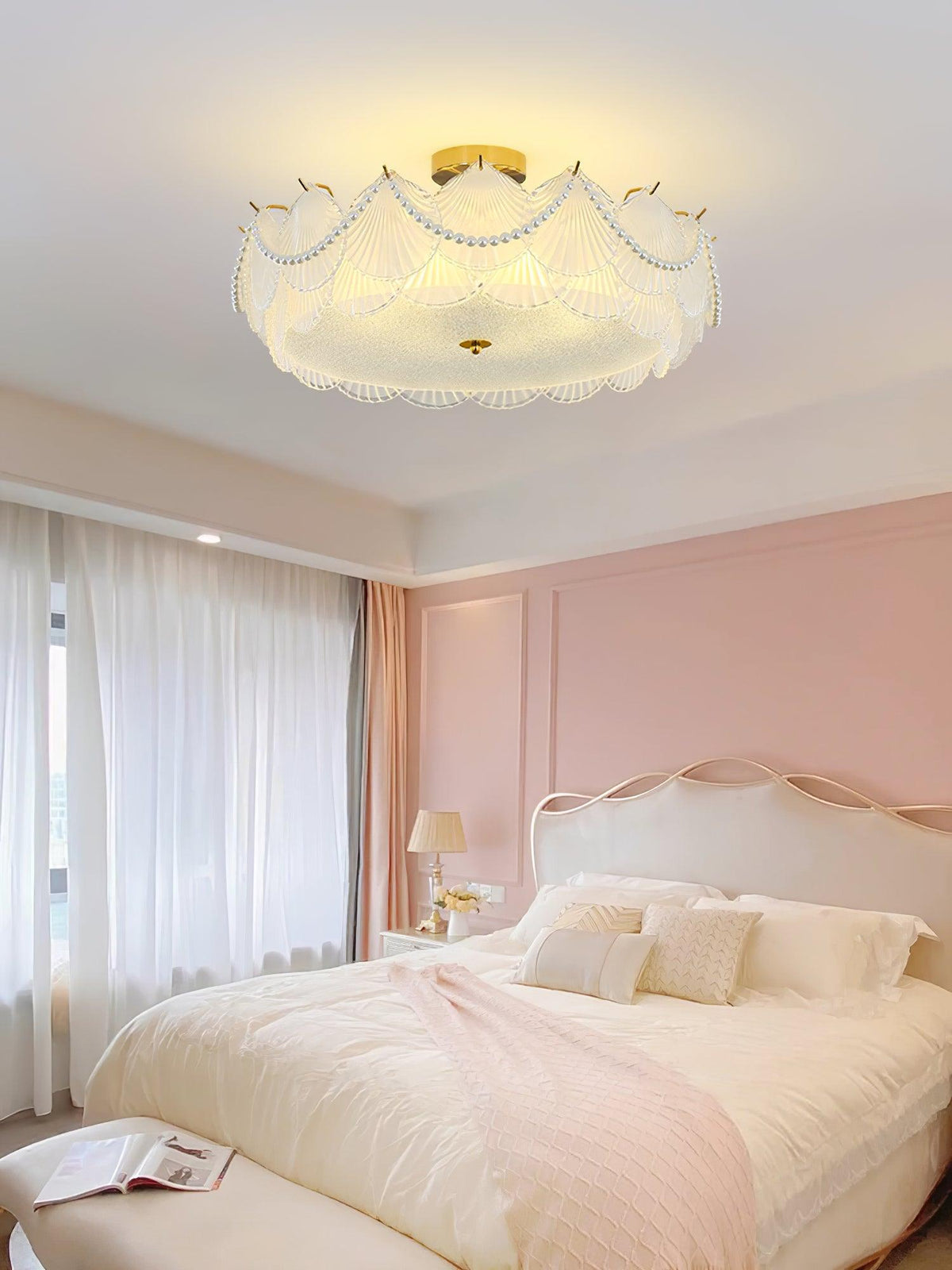 shell-glass-ceiling-lamp
