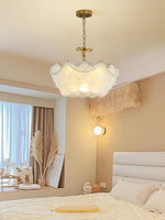 shell-pearl-chandelier