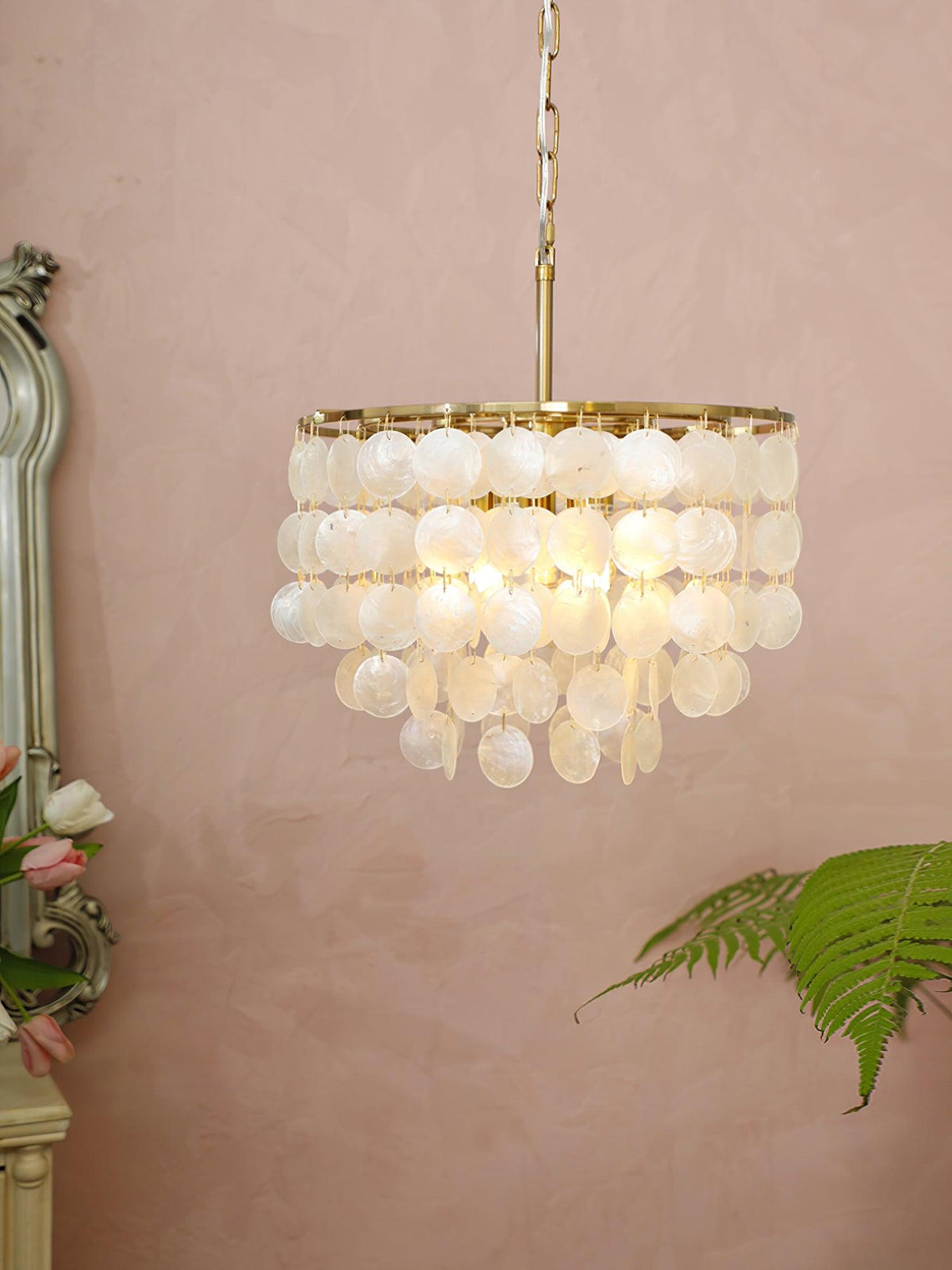 shell-wind-chime-chandelier