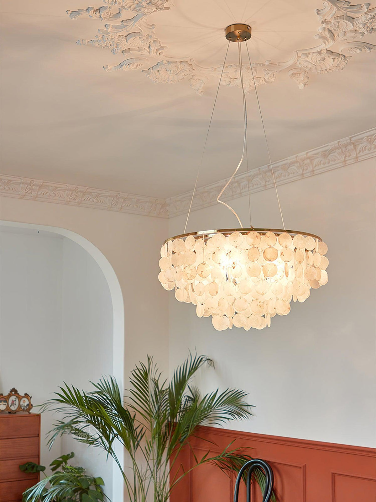 shell-wind-chime-chandelier