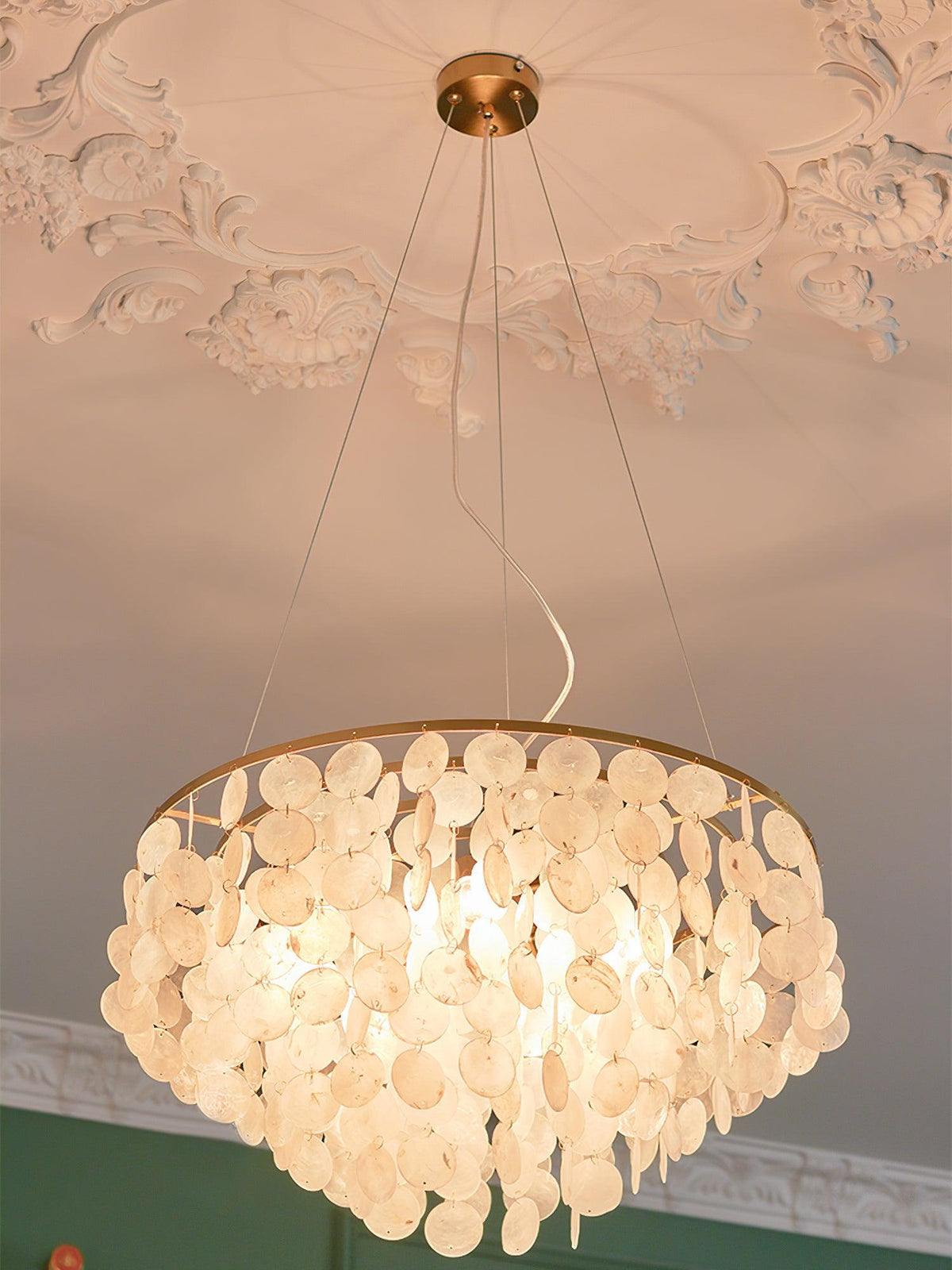shell-wind-chime-chandelier