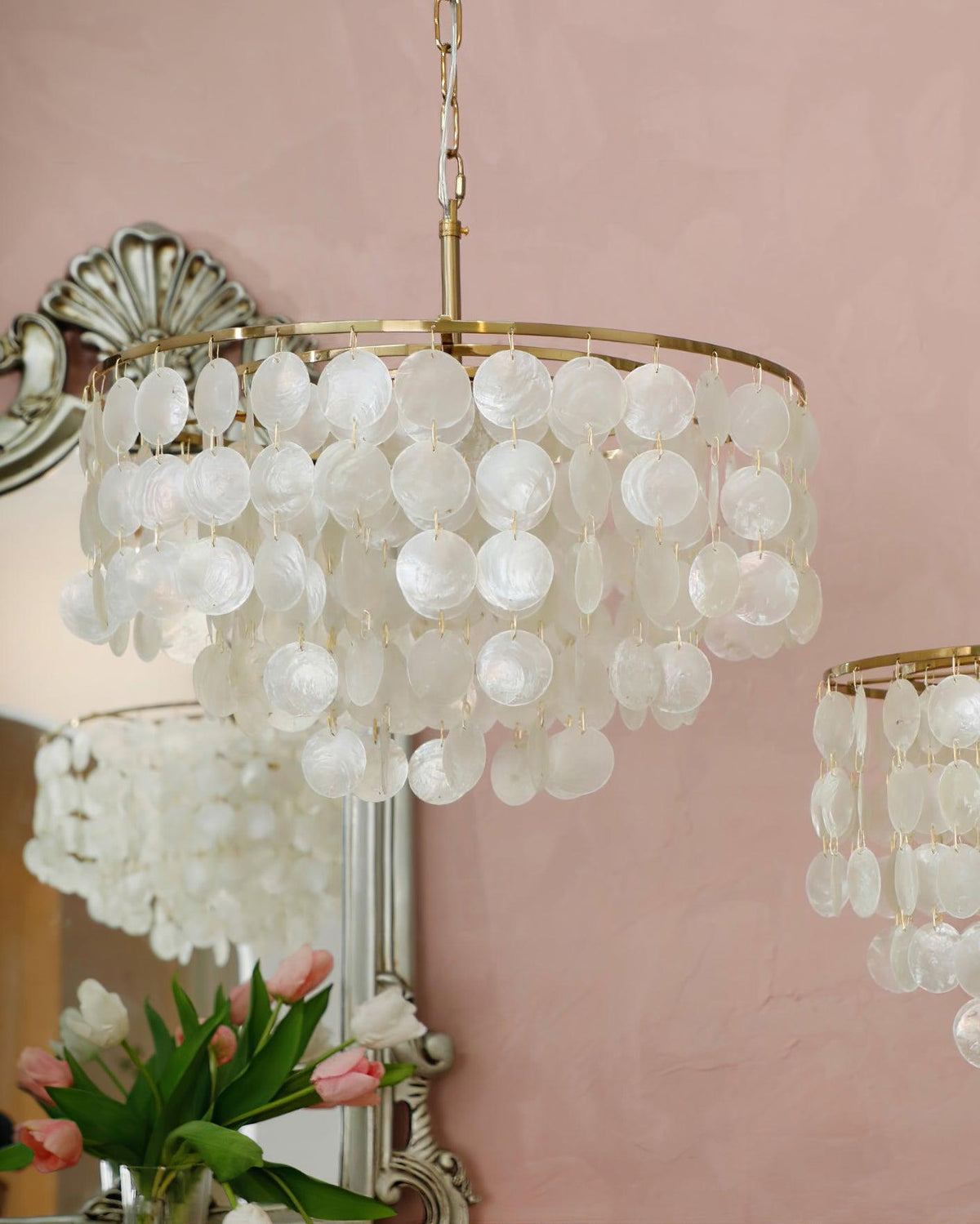 shell-wind-chime-chandelier