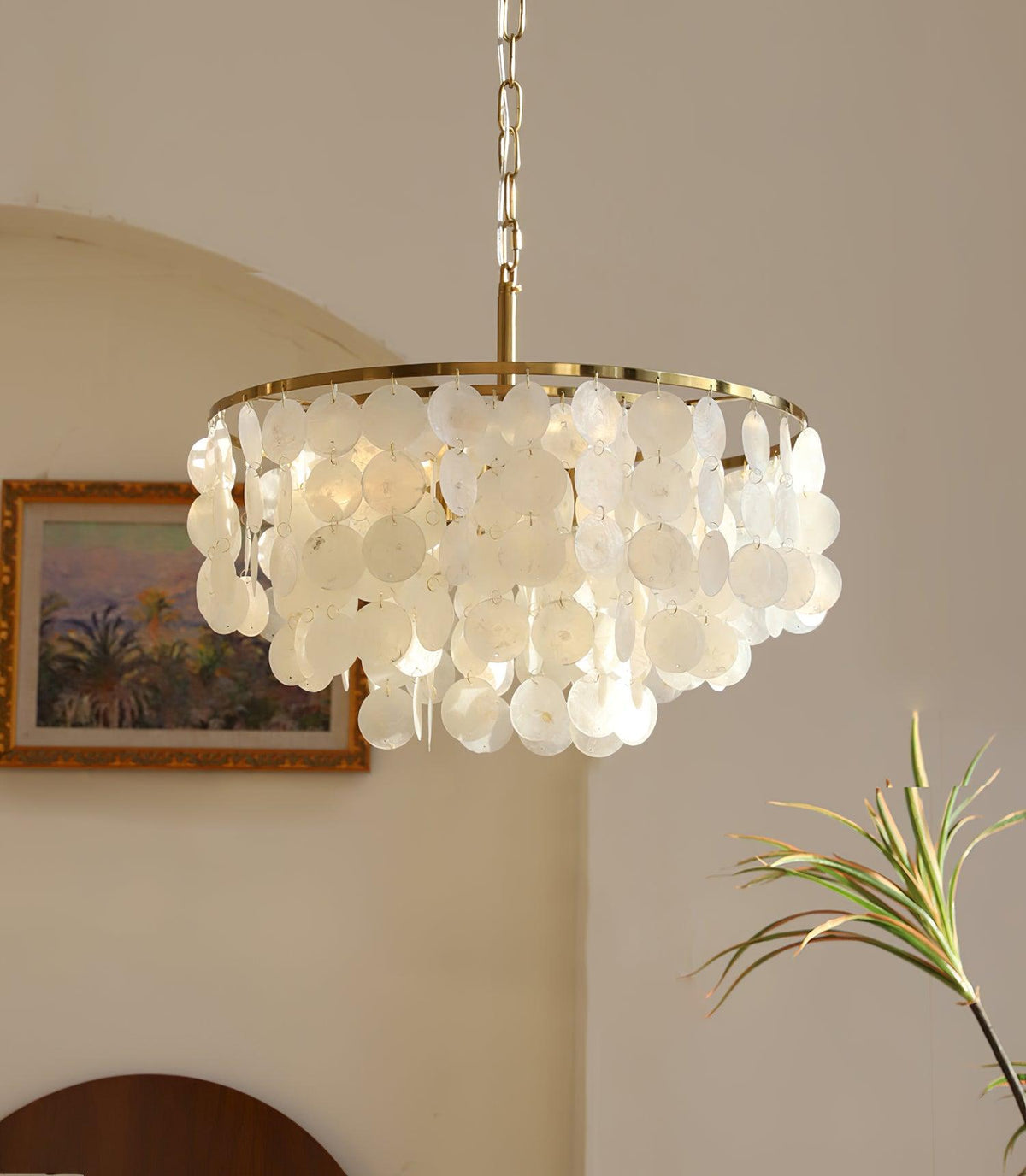 shell-wind-chime-chandelier