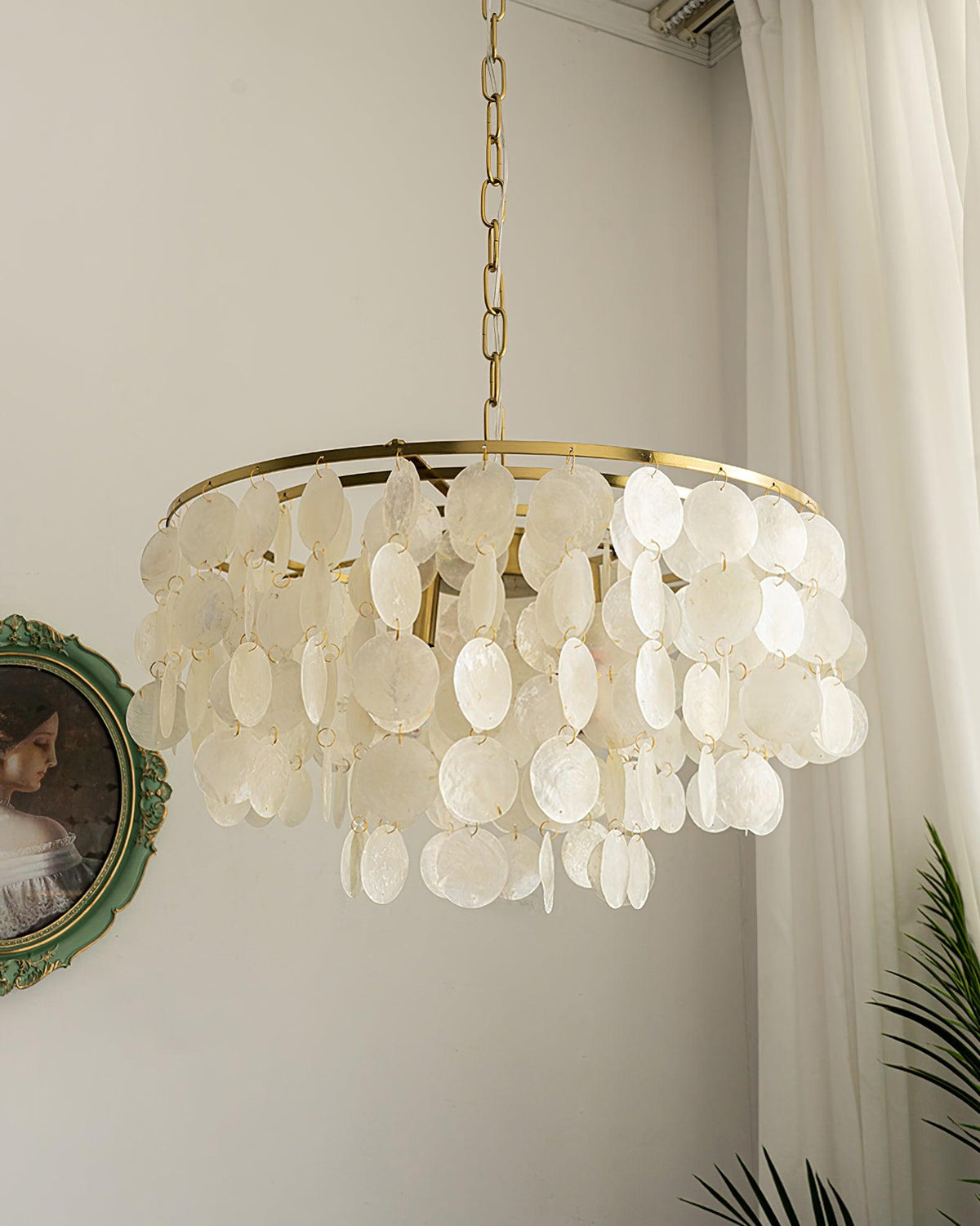 shell-wind-chime-chandelier