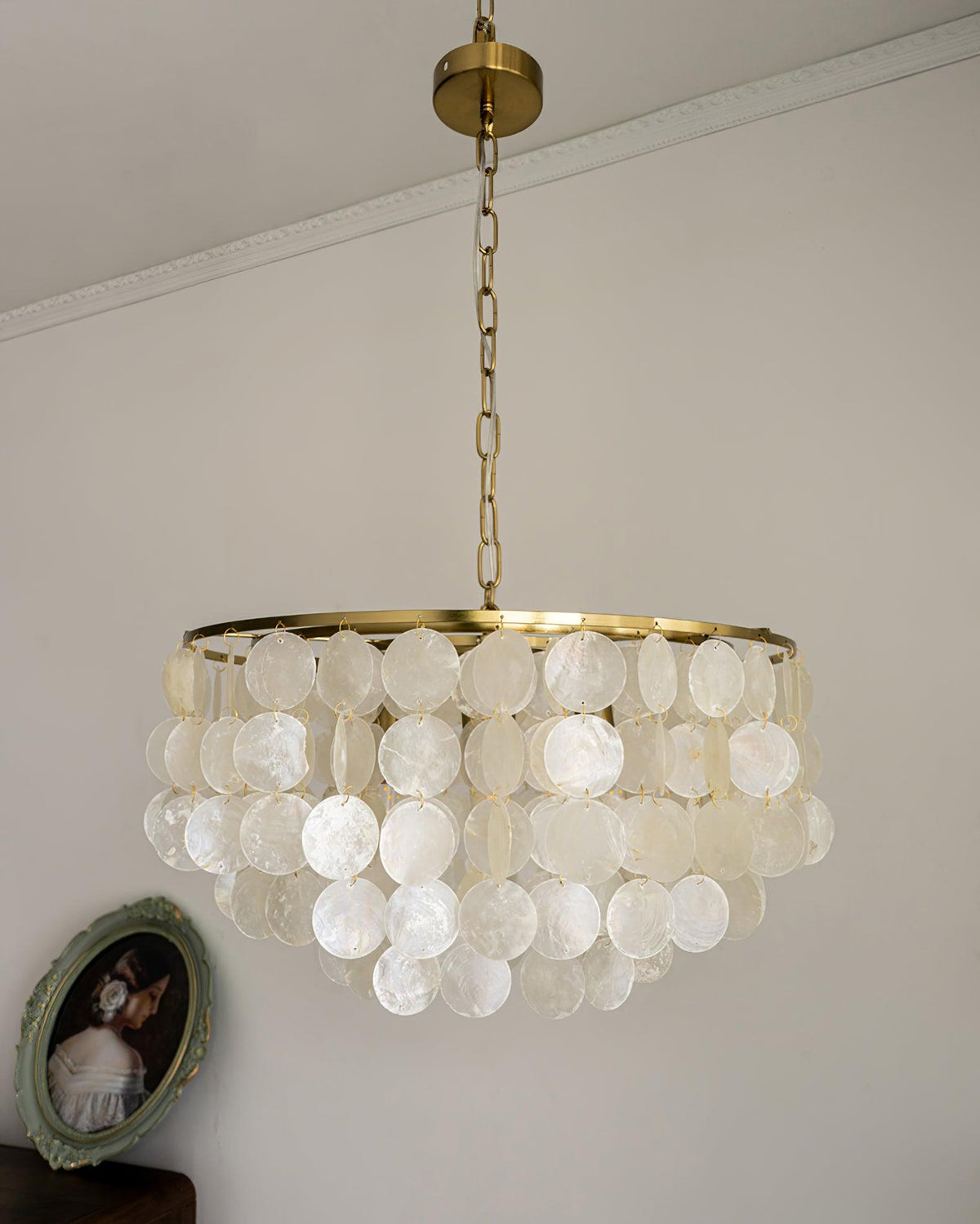 shell-wind-chime-chandelier