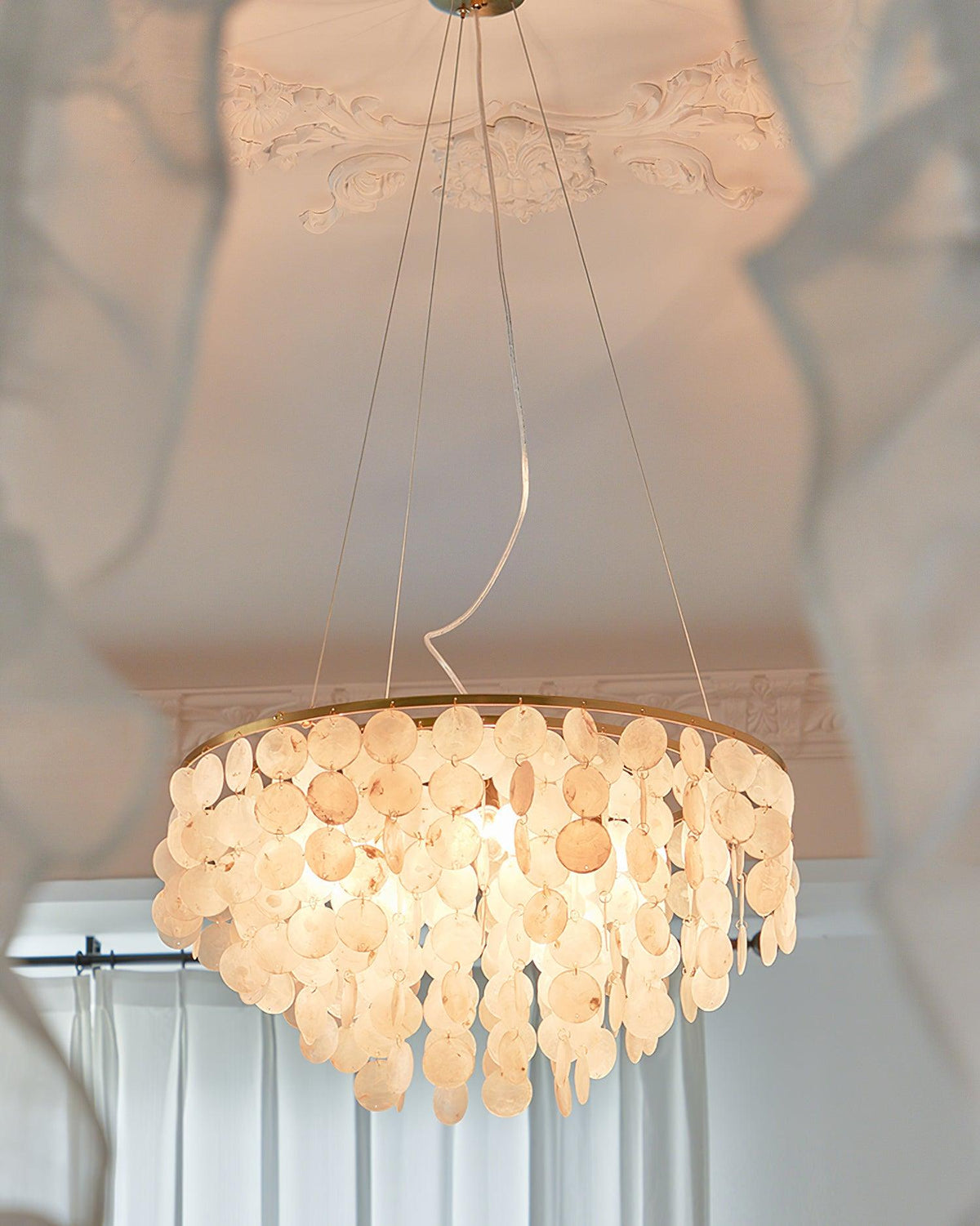 shell-wind-chime-chandelier