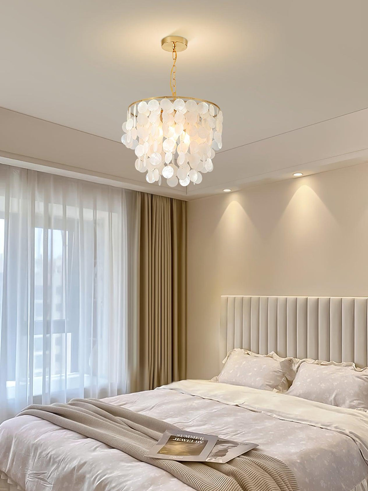 shell-wind-chime-chandelier