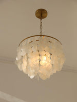 shell-wind-chime-chandelier