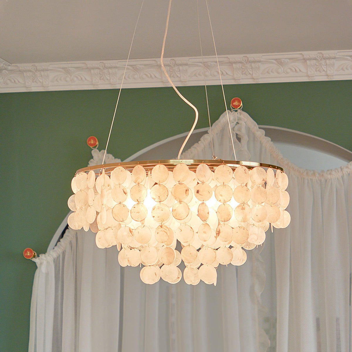 shell-wind-chime-chandelier