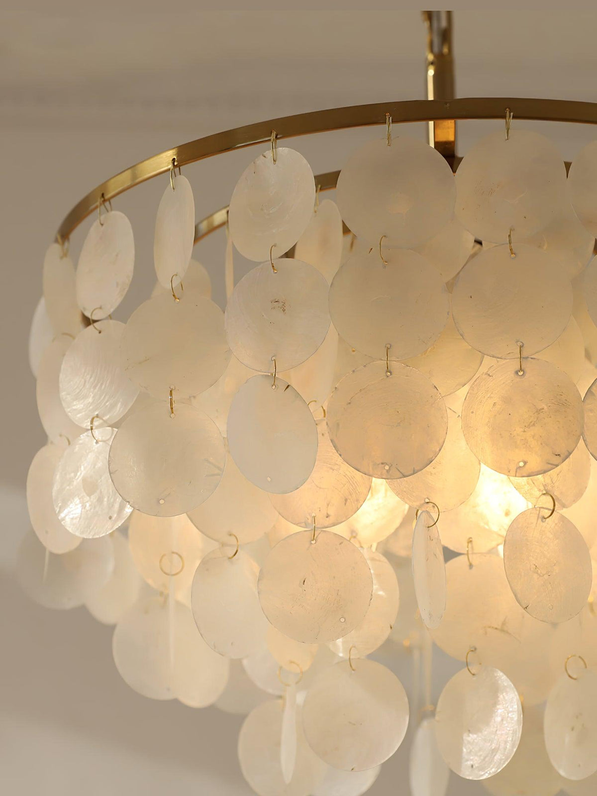 shell-wind-chime-chandelier