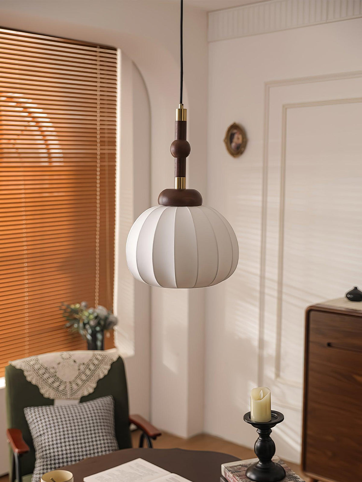 silk-globe-pendant-lamp
