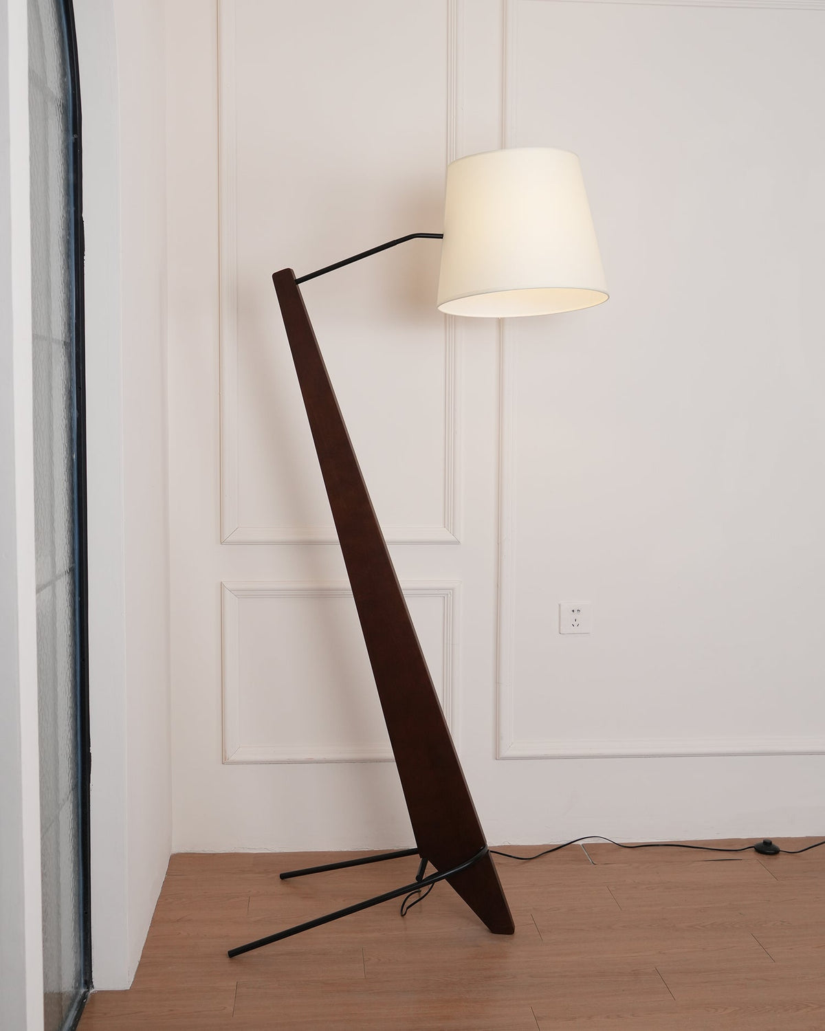 silva-giant-floor-lamp