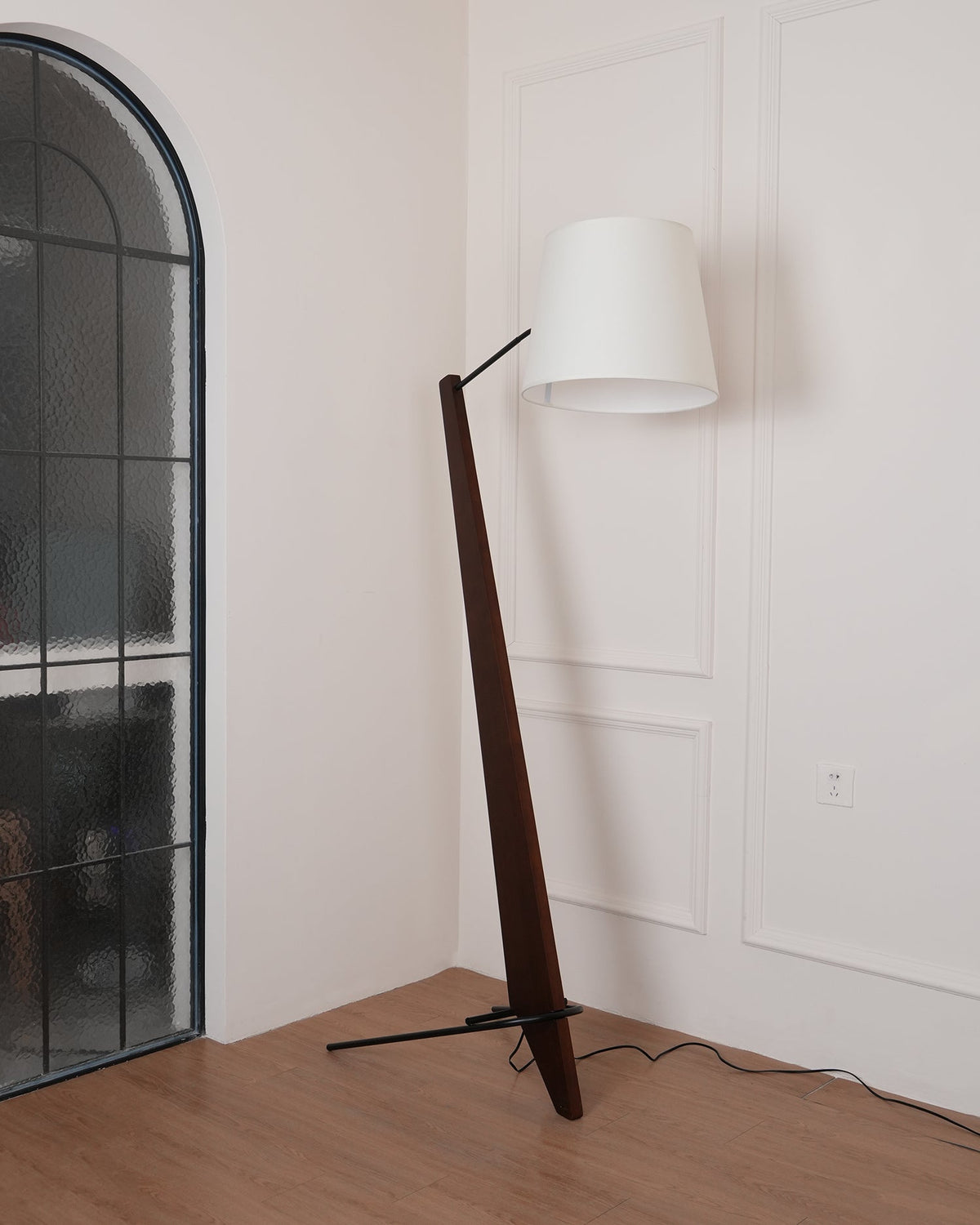 silva-giant-floor-lamp