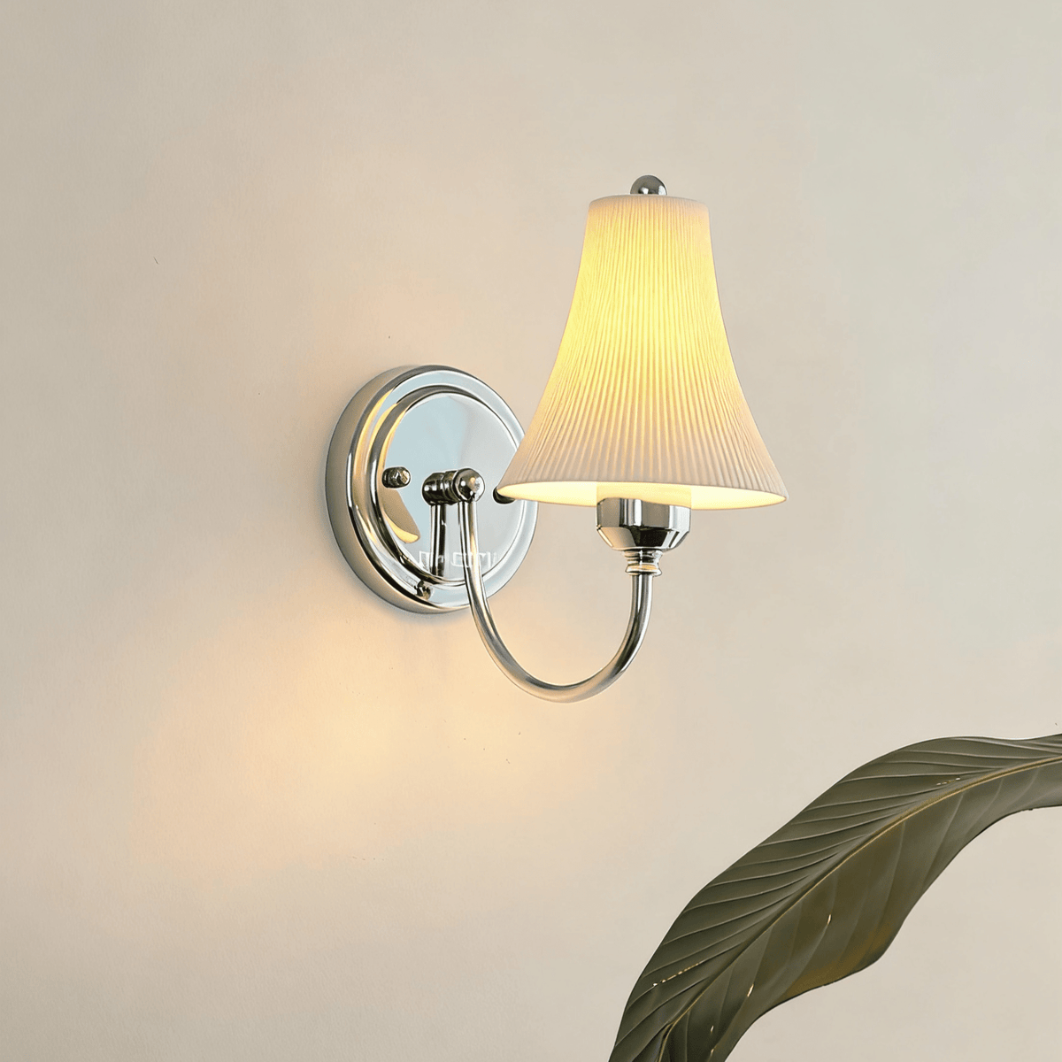 Slim Waist Wall Sconce – Modern Ceramic & Metal Wall Light