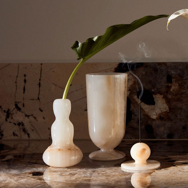 Small Jade Vase Table Lamp in Natural Stone for Ambient Lighting