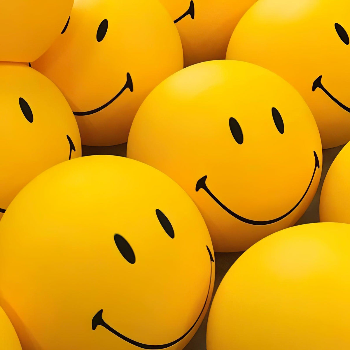 Smiling Rechargeable Built In Battery Table Lamp