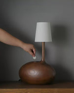 snail-table-lamp