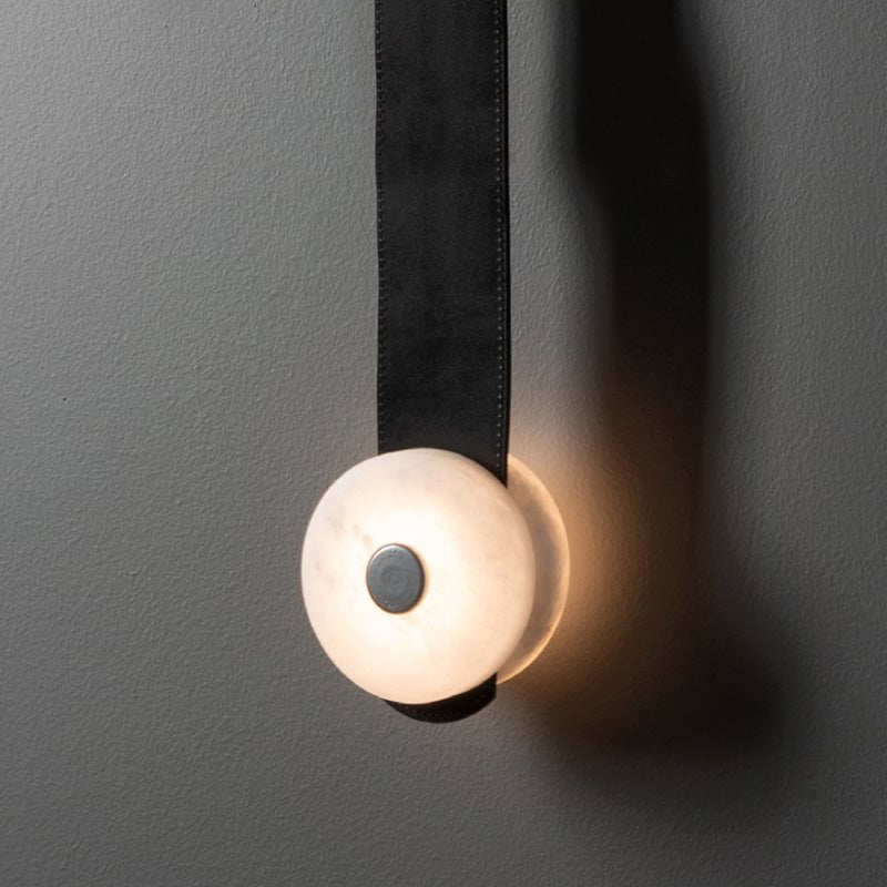 snaps-led-floor-to-ceiling-lamp
