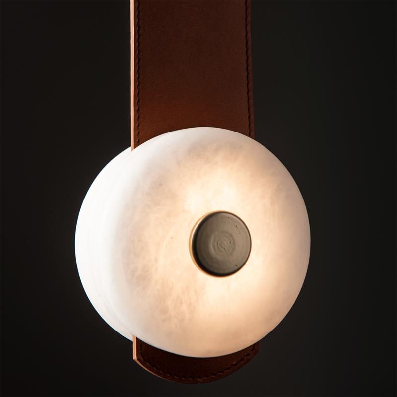 snaps-led-floor-to-ceiling-lamp