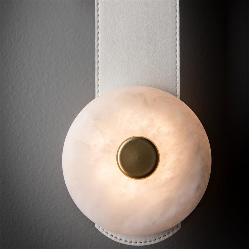 snaps-led-floor-to-ceiling-lamp