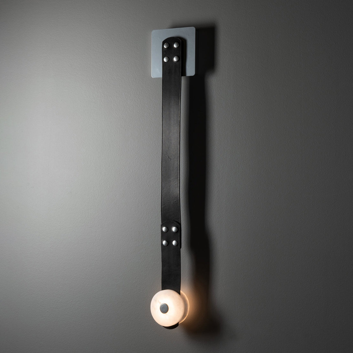 snaps-led-sconce