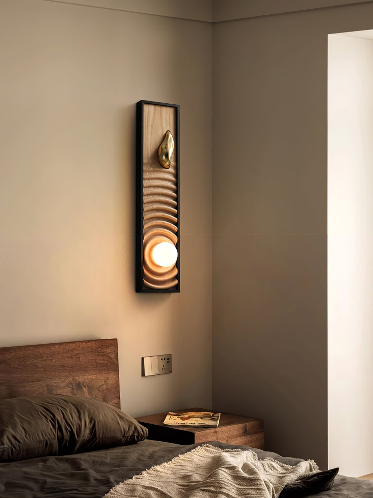 Solano Ripple Wall Sconce – Modern Wood & Brass LED Wall Light